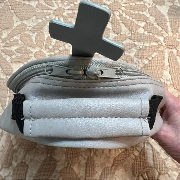 DISNEY‎ Nightmare Before Christmas Zero
Dog House Lunch Bioworld Grey. - Picture 8 of 13